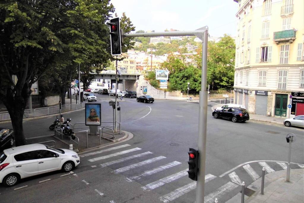 2 Spacious Bedrooms Near Riquier Station! Nice Exterior photo